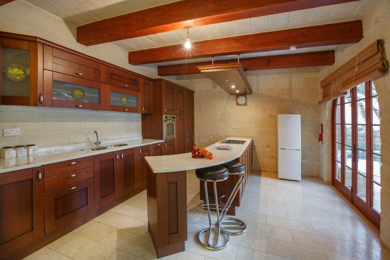 Il-Palma Holiday Farmhouse With Sunny Private Pool In Island Of Gozo Gharb  Bagian luar foto