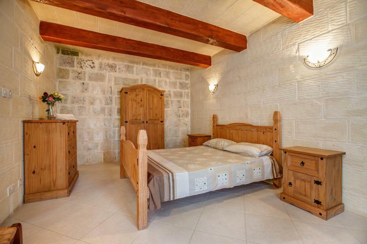 Il-Palma Holiday Farmhouse With Sunny Private Pool In Island Of Gozo Gharb  Bagian luar foto