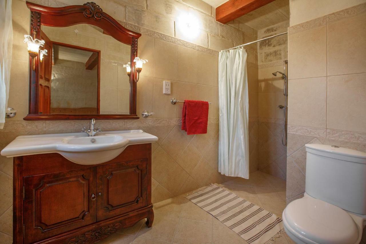 Il-Palma Holiday Farmhouse With Sunny Private Pool In Island Of Gozo Gharb  Bagian luar foto